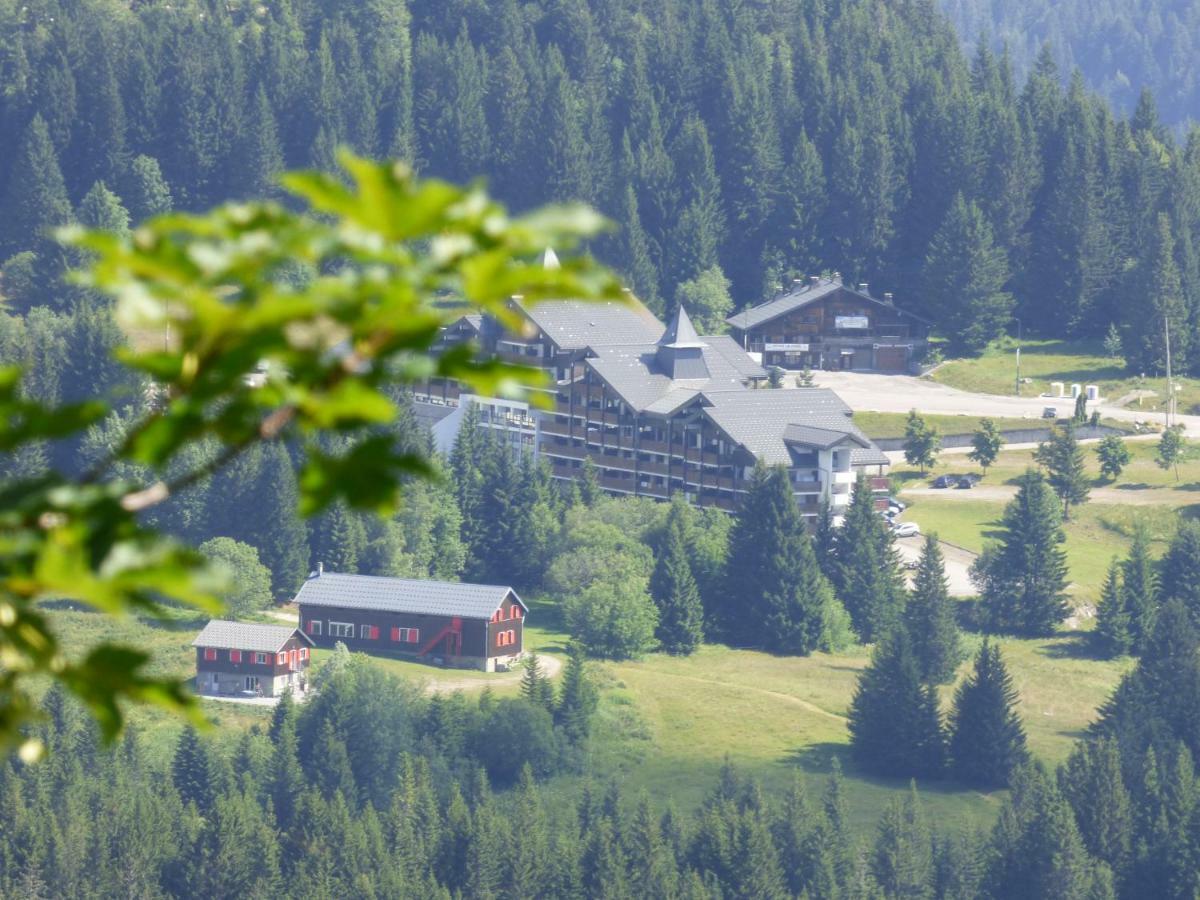 Apartament Le Genepi Taninges Zewnętrze zdjęcie